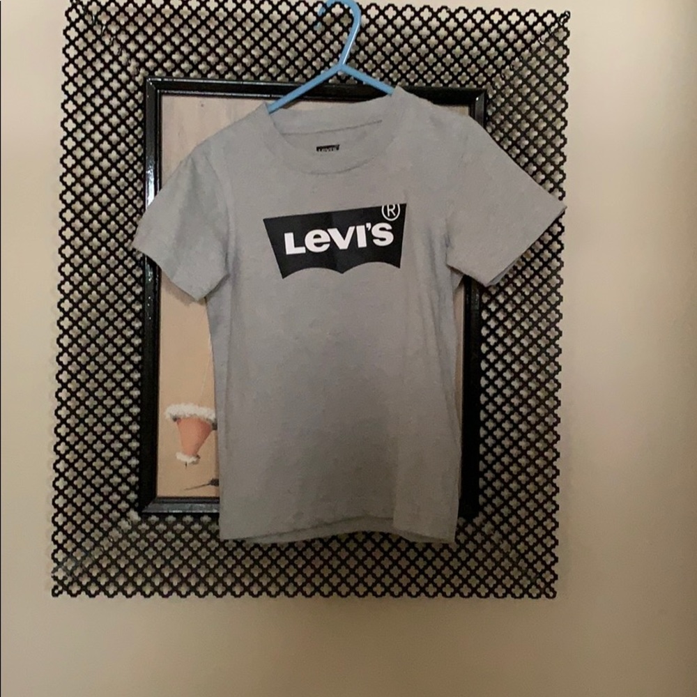 Boys Levi T-shirt size 7